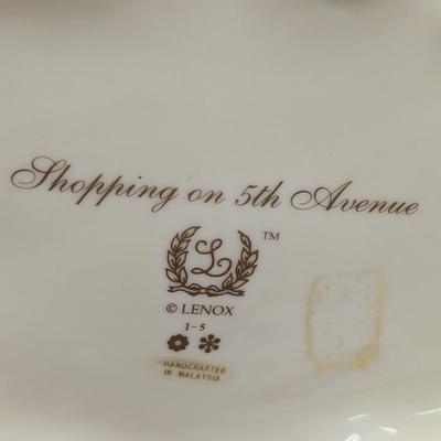 Lenox Figurine "Shopping On 5th Avenue"