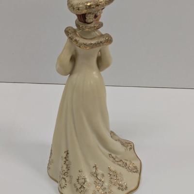 Lenox Figurine "Shopping On 5th Avenue"