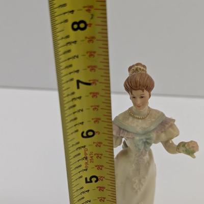 Lenox Figurine "The Enchanting Guest"