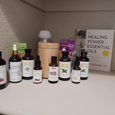 ESSENTIAL OILS AND A DIFFUSER