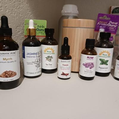 ESSENTIAL OILS AND A DIFFUSER
