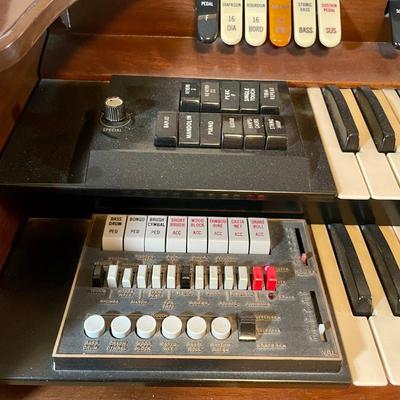 Conn Organ "Rhapsody" Model 628 with Satellite Pipes Speakers