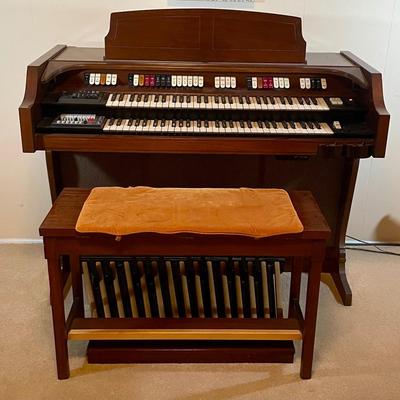 Conn Organ "Rhapsody" Model 628 with Satellite Pipes Speakers