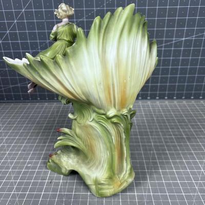 Art Nouveau Saxony Germany Shell Vase 