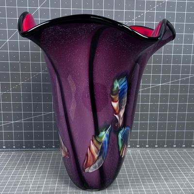 Hand Blown Glass Vase Fluted WOW! PRETTY! 