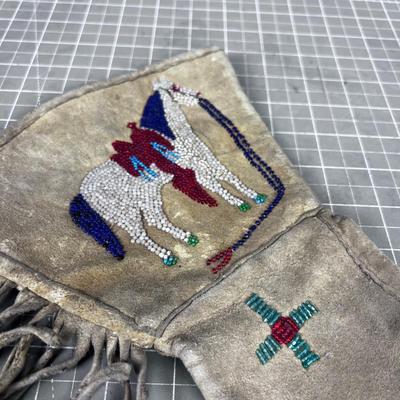 Single Beaded Glove, ANTIQUE Native American AUTHENTIC~ 