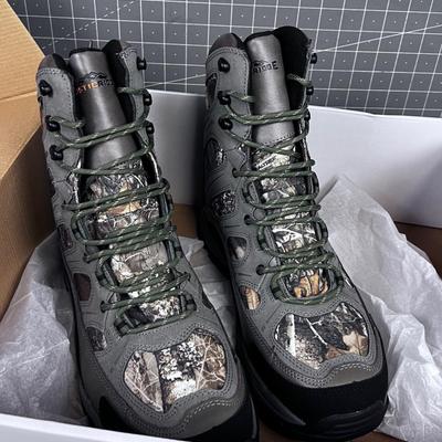 Rustic Ridge Hunting Boots, NEW 