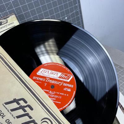 BEETHOVEN - the 9 Symphonies in 8 Records