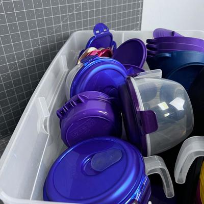 Large Container of Matched up Lock & Lock Food Container
