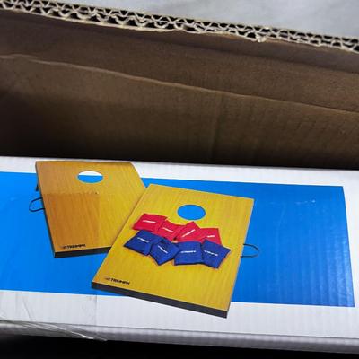 NEW  Cornhole Game