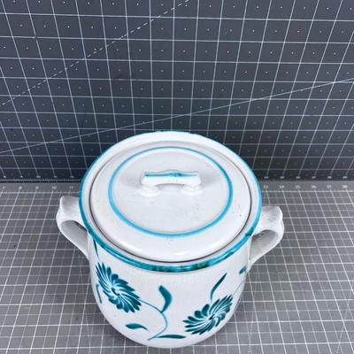 Bean Pot in White and Basil Tones Ceramic 