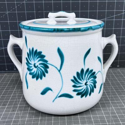  Bean Pot in White and Basil Tones Ceramic 