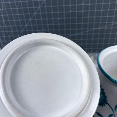  Bean Pot in White and Basil Tones Ceramic 