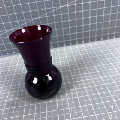 Anchor Hocking RUBY Red Glass Vase 