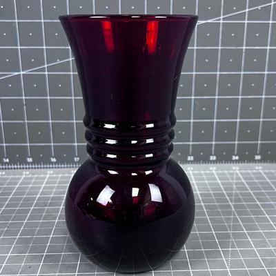 Anchor Hocking RUBY Red Glass Vase 