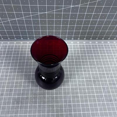 Anchor Hocking RUBY Red Glass Vase 