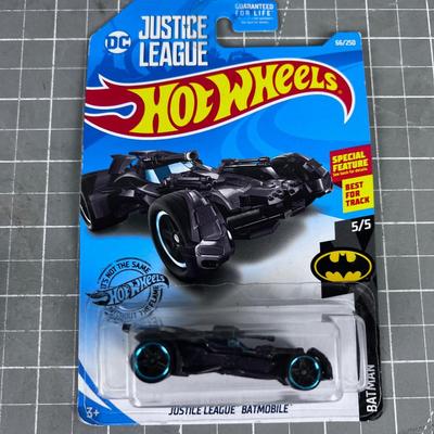 (4) NEW Hot Wheels on the Card
