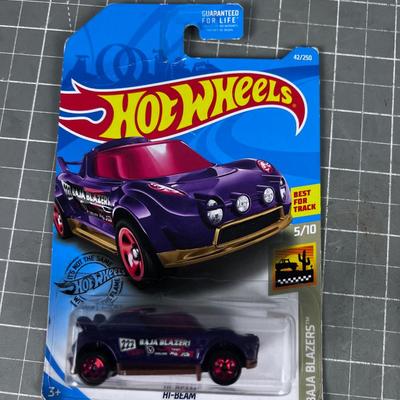 (4) NEW Hot Wheels on the Card