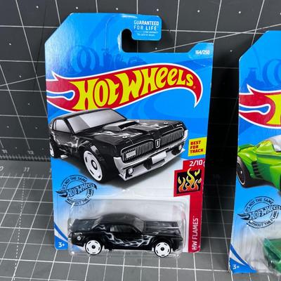 (4) NEW Hot Wheels on the Card