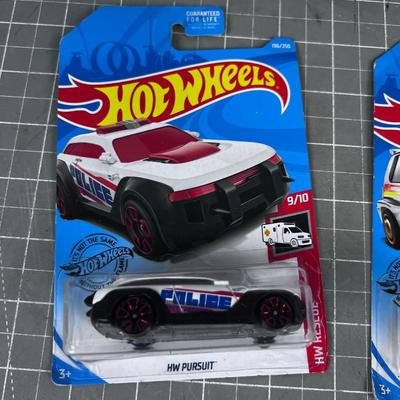 (5) NEW Hot Wheels on the Card