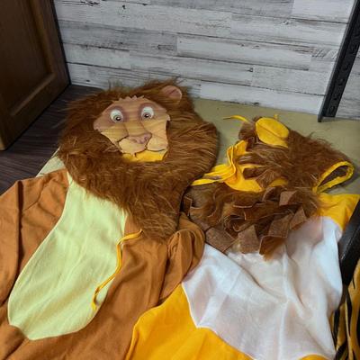 Lions and Tiger and OH MY a Weird Blow up in a Court Jester Costume thing. 