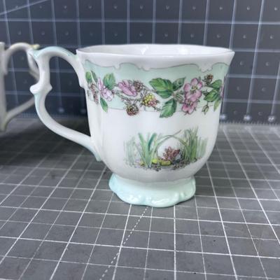 2 Royal Doulton Tea Cups 