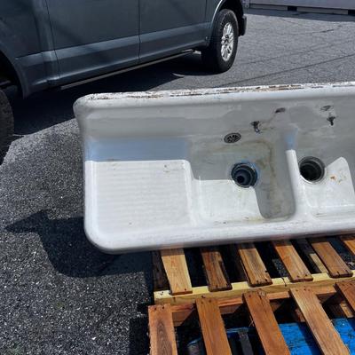 Antique CAST IRON Farm House Sink