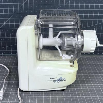 POPEIL PASTA MAKER