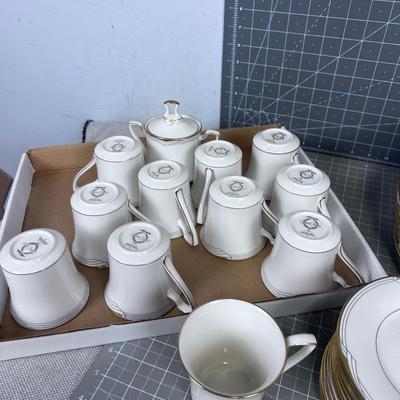 Noritake Fine China Set 