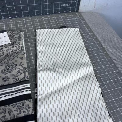 4 Sets of Fresh Hold Cotton Kitchen Dish Towels (8) Total