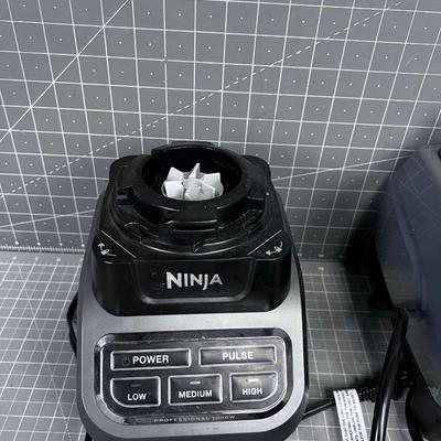 Ninja and a Vita Mix BASES ONLY! 