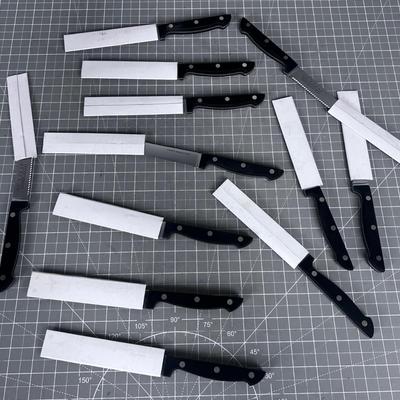  Cooks Essential Steak Knives (12) NEW 