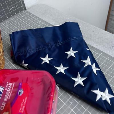 Basket - O - Party & Picnic stuff 