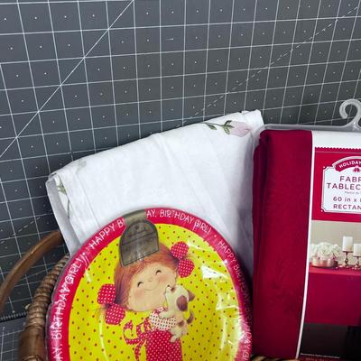 Basket - O - Party & Picnic stuff 