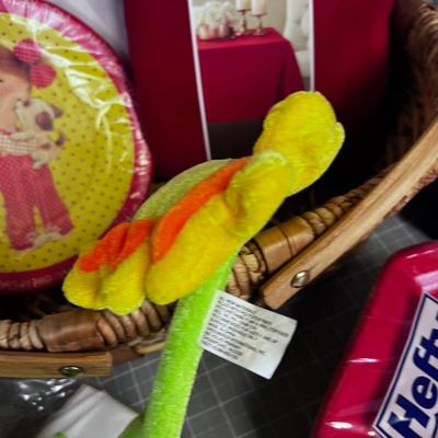 Basket - O - Party & Picnic stuff 
