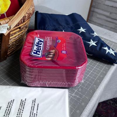 Basket - O - Party & Picnic stuff 