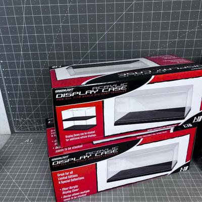 4 Display Collector Case NEW 