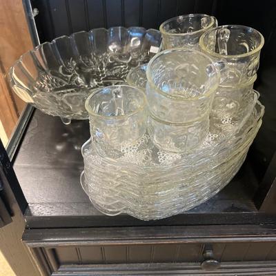 Snack Sets and serving Dishes