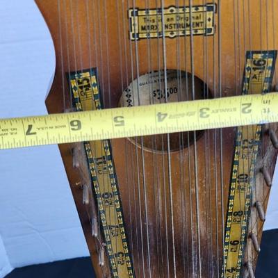Marxochimee Violin uke 1930’s-1940’s Manufacturers paint- with Finger Picks