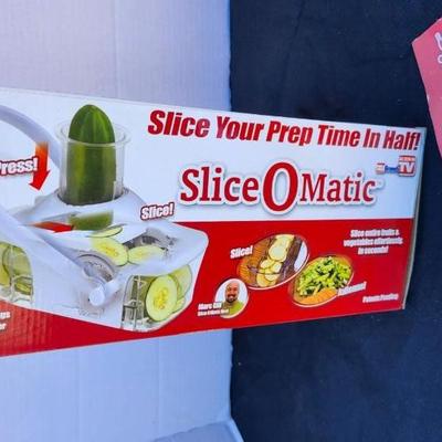 Slice-O-Matic food slicer and 2 Stone Wave Microwave Cooker Two Non-Stick Ceramic Stoneware Baking Pan