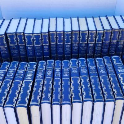 42 Books of Agatha Christie books in French