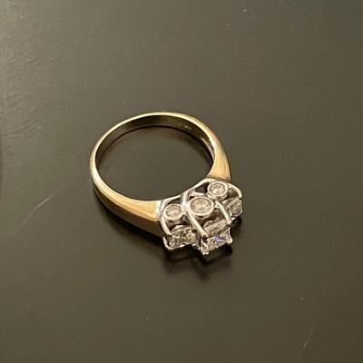 Gorgeous Diamond 14K Ring