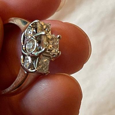 Gorgeous Diamond 14K Ring