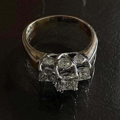 Gorgeous Diamond 14K Ring