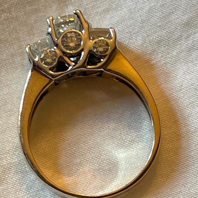 Gorgeous Diamond 14K Ring