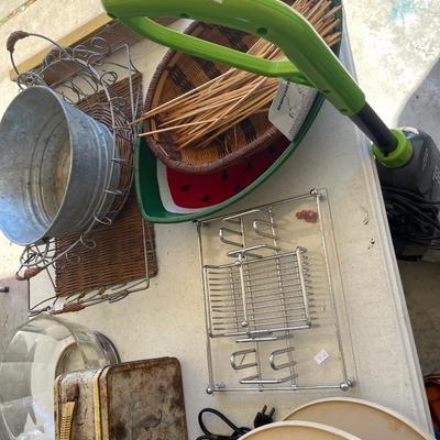 Kitchen and laundry items