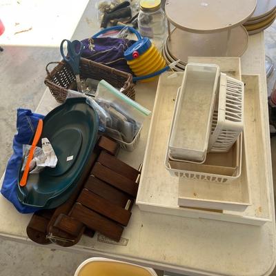 Kitchen and laundry items