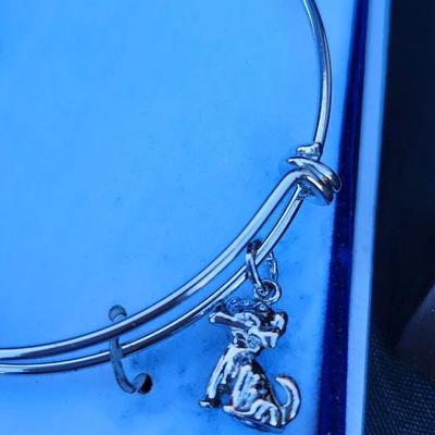 New in Box Anne Klein Women's Bangle Watch & Bella Perlina Charm Bracelet Box Set Of 3