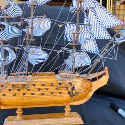 Wooden Ship HMS VICTORY Model Sailboat Clipper Boat Nautical Sailing Ocean Sea