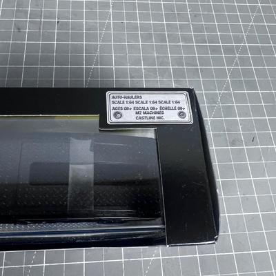 Black , Auto Hauler Scale 1:64  New in the Box Moon Equipment